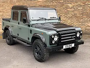 Used 2010 Land Rover Defender 110 Mwb Green - Interior and Exterior details 4