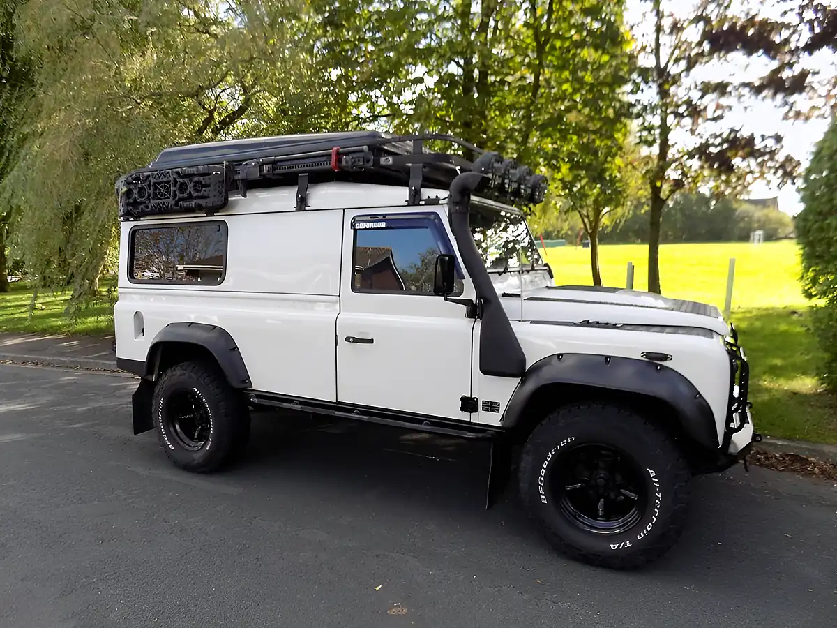 Used 2010 Land Rover Defender 110 Overland White - Interior and Exterior details 2