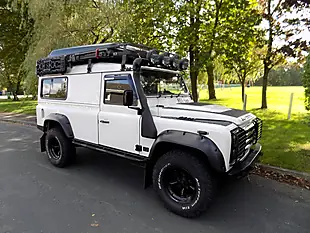 Used 2010 Land Rover Defender 110 Overland White - Interior and Exterior details 3