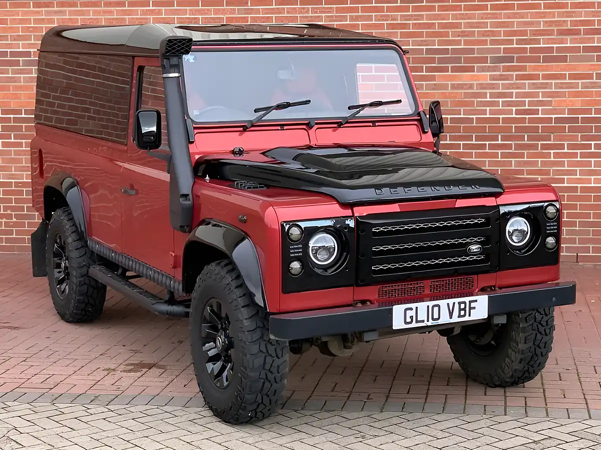Used 2010 Land Rover Defender 110 Utility Wagon Rimini Red Metallic - Interior and Exterior details 4