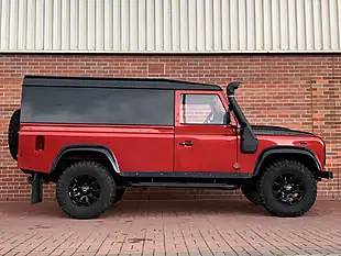 Used 2010 Land Rover Defender 110 Utility Wagon Rimini Red Metallic - Interior and Exterior details 5