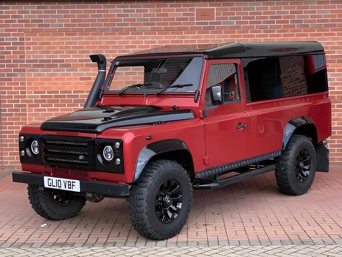 Used 2010 Land Rover Defender 110 Utility Wagon Rimini Red Metallic - Interior and Exterior details 8