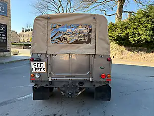 Used 2010 Land Rover Defender 110 Xs Pickup Double Cab Grey - Interior and Exterior details 8