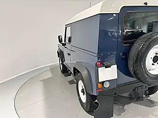 Used 2010 Land Rover Defender 90 Hard Top Blue - Interior and Exterior details 10