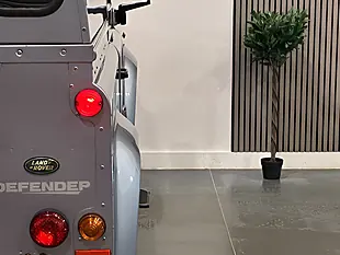Used 2010 Land Rover Defender Hard Top Blue - Interior and Exterior details 15
