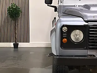 Used 2010 Land Rover Defender Hard Top Blue - Interior and Exterior details 17