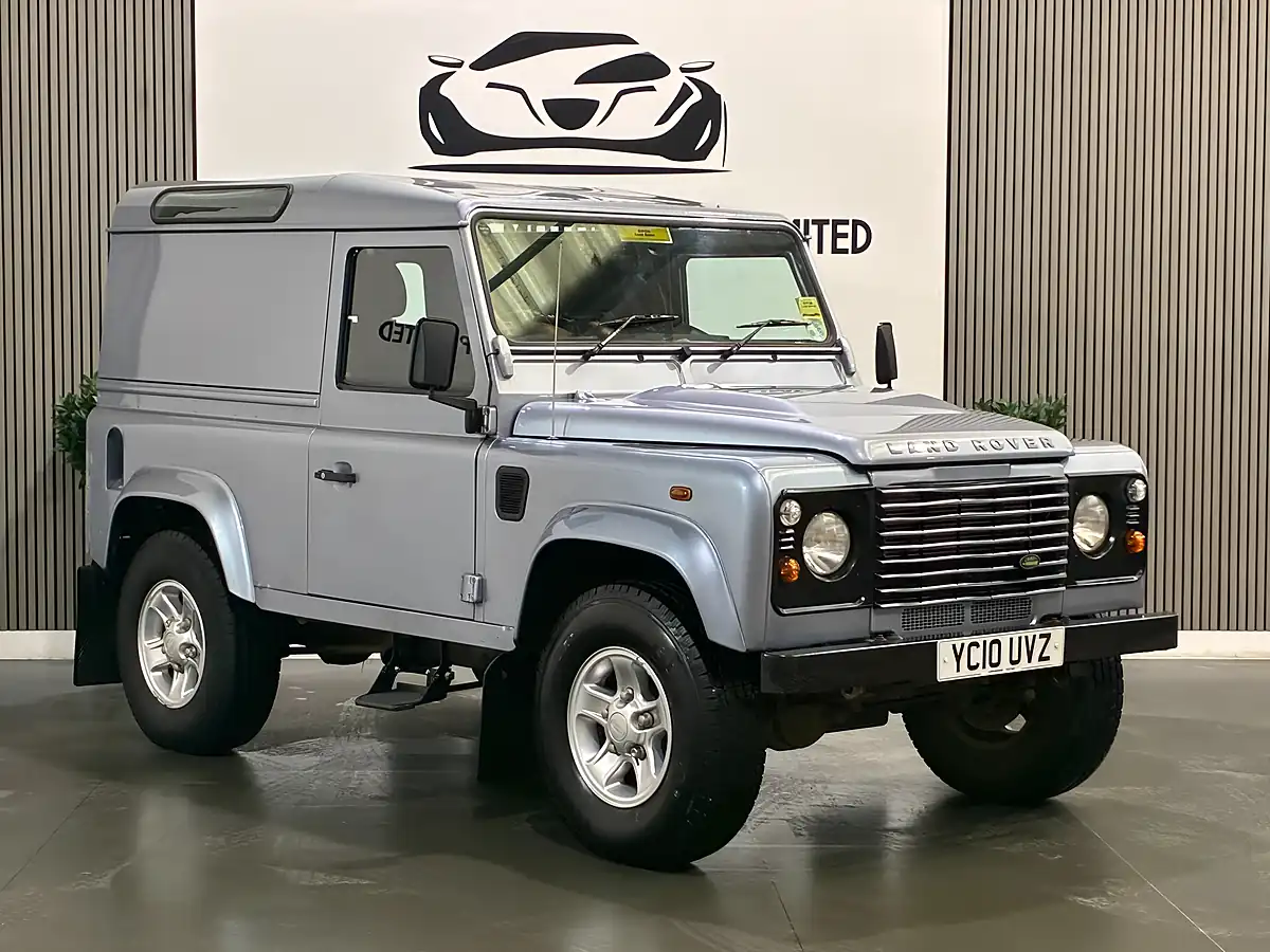 Used 2010 Land Rover Defender Hard Top Blue - Interior and Exterior details 20