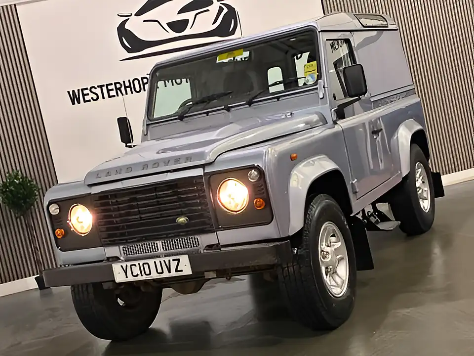 Used 2010 Land Rover Defender Hard Top Blue - Interior and Exterior details 8