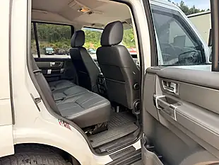 Used 2010 Land Rover Discovery 4 Xs White - Interior and Exterior details 20