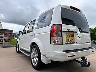 Used 2010 Land Rover Discovery 4 Xs White - Interior and Exterior details 6