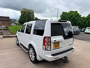Used 2010 Land Rover Discovery 4 Xs White - Interior and Exterior details 7