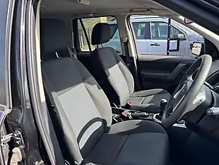 Used 2010 Land Rover Freelander 2 S Black - Interior and Exterior details 11