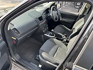 Used 2010 Land Rover Freelander 2 S Black - Interior and Exterior details 12