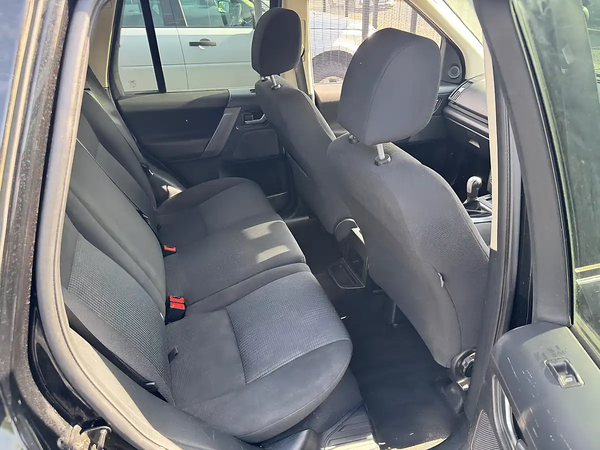 Used 2010 Land Rover Freelander 2 S Black - Interior and Exterior details 16