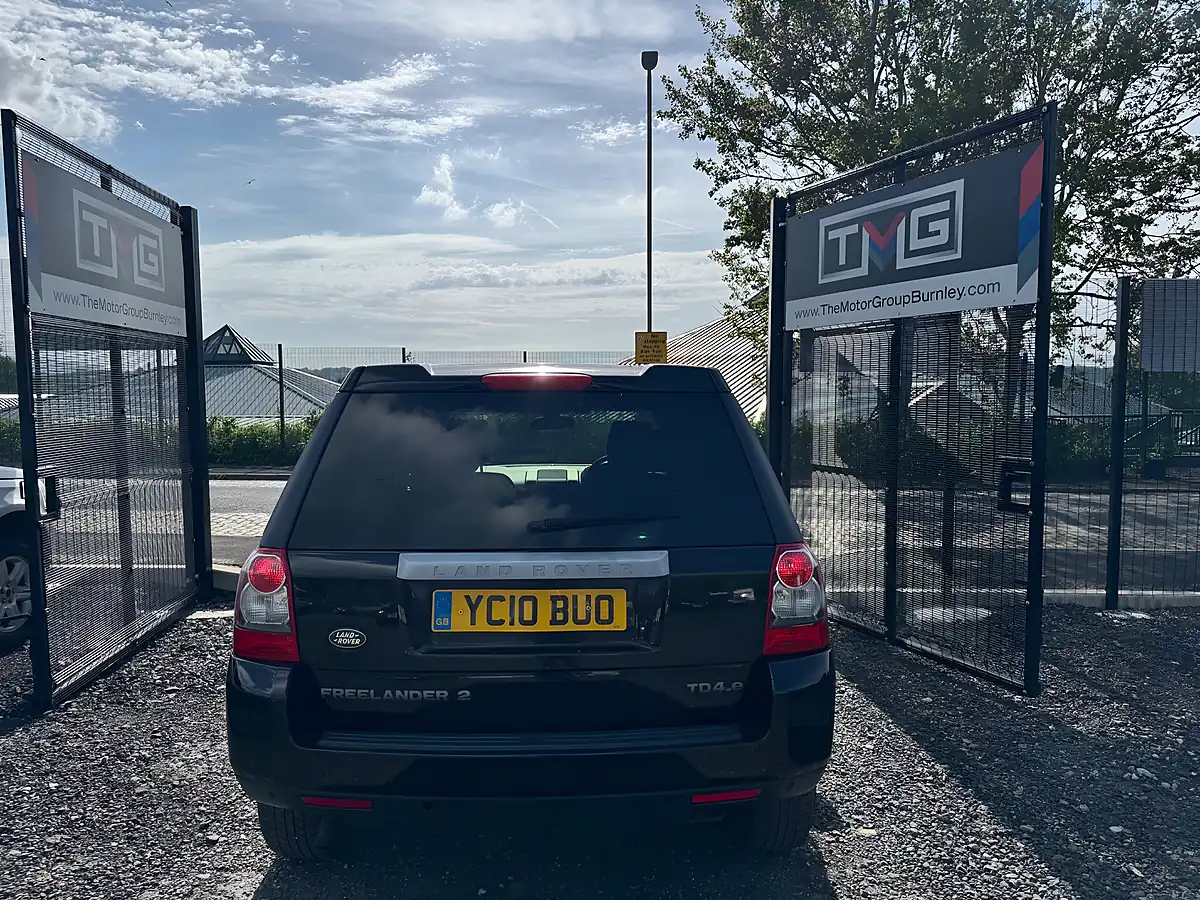 Used 2010 Land Rover Freelander 2 S Black - Interior and Exterior details 5
