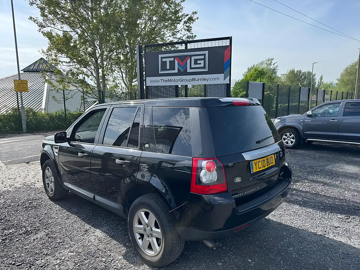 Used 2010 Land Rover Freelander 2 S Black - Interior and Exterior details 6