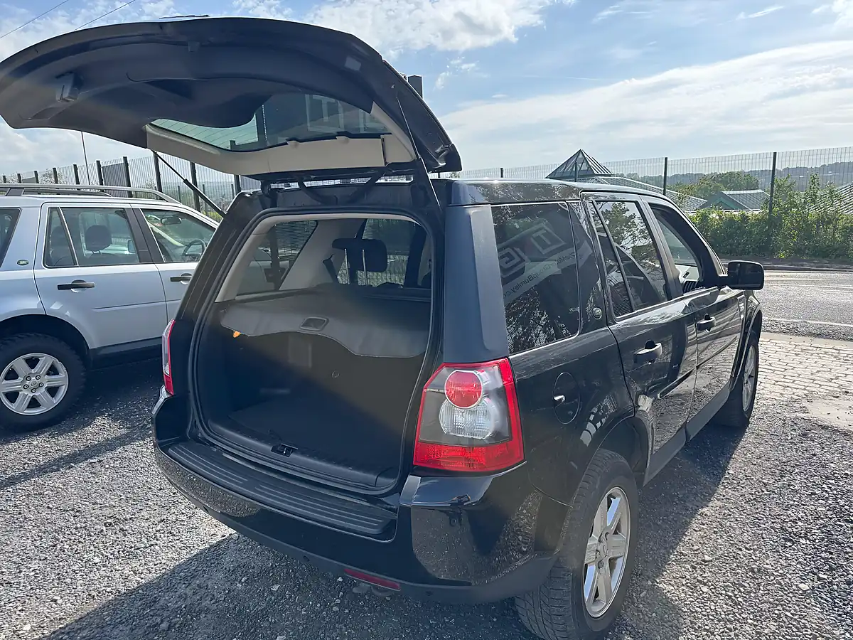 Used 2010 Land Rover Freelander 2 S Black - Interior and Exterior details 8
