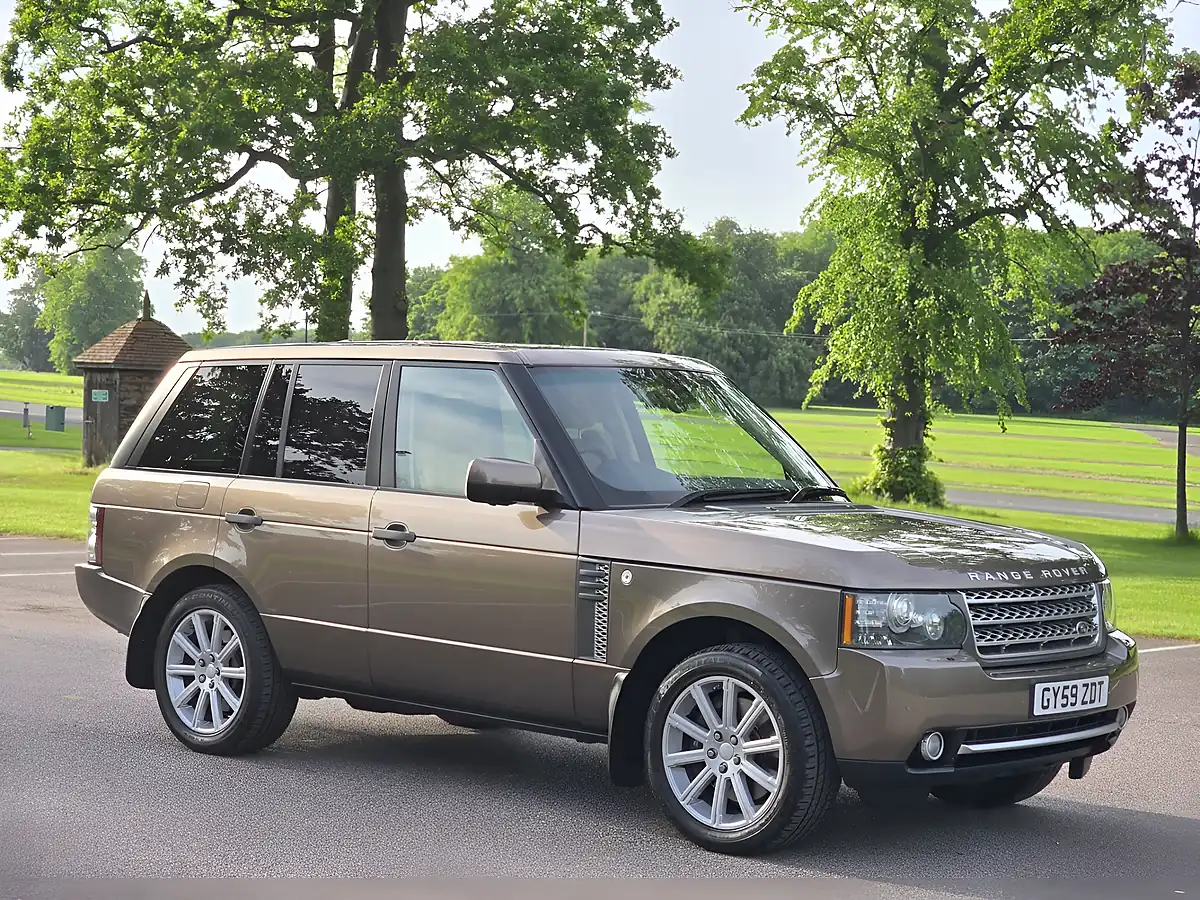 Used 2010 Land Rover Range Rover Autobiography Nara Bronze - Interior and Exterior details 15