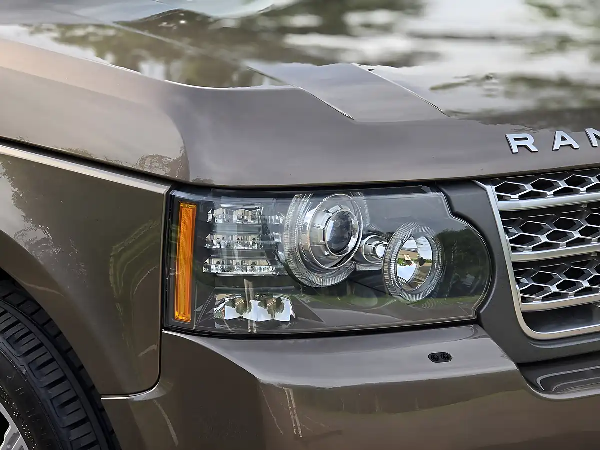 Used 2010 Land Rover Range Rover Autobiography Nara Bronze - Interior and Exterior details 16