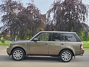 Used 2010 Land Rover Range Rover Autobiography Nara Bronze - Interior and Exterior details 9
