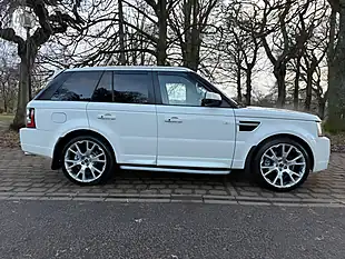 Used 2010 Land Rover Range Rover Sport Autobiography Sport White - Interior and Exterior details 6