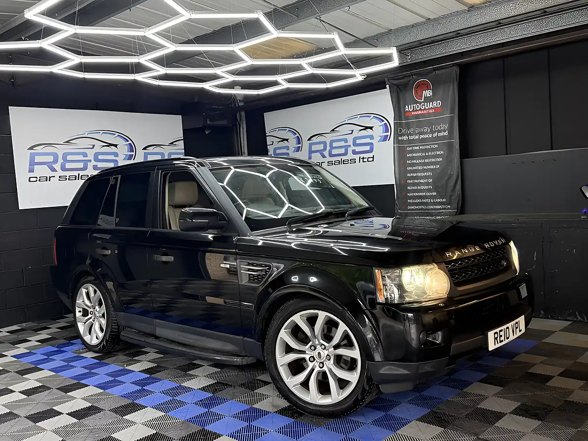 Used 2010 Land Rover Range Rover Sport Hse Black - Front View