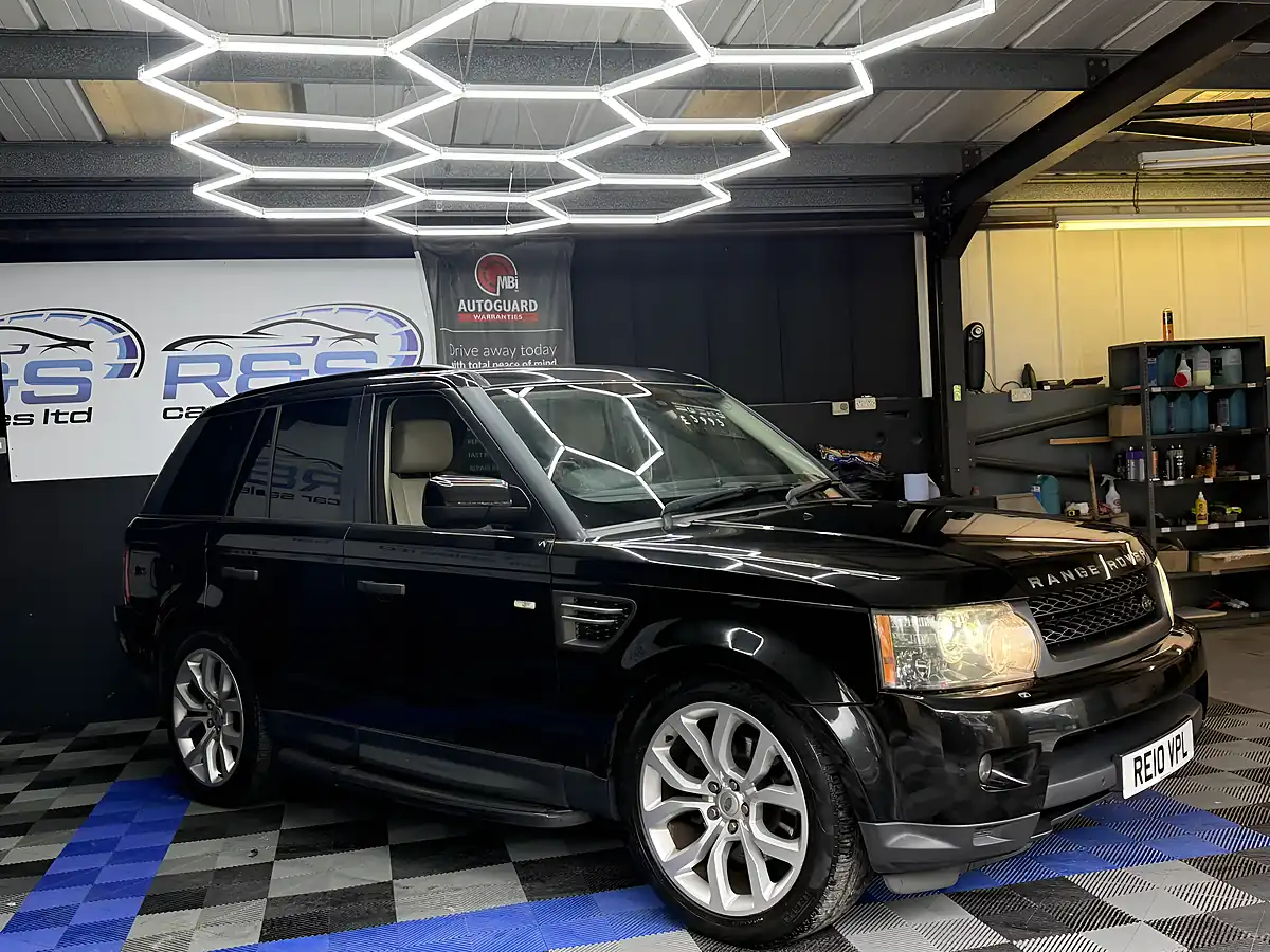 Used 2010 Land Rover Range Rover Sport Hse Black - Interior and Exterior details 15