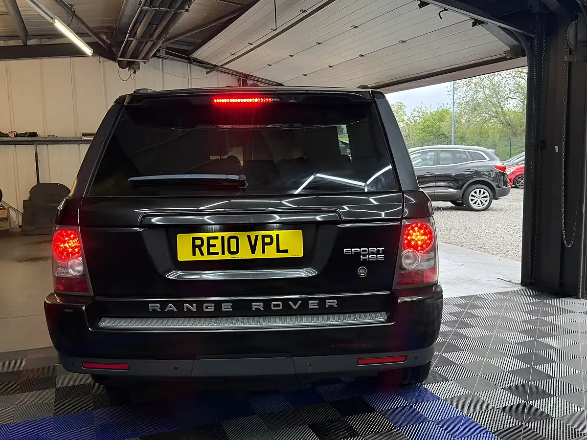 Used 2010 Land Rover Range Rover Sport Hse Black - Interior and Exterior details 9
