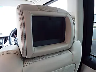 Used 2010 Land Rover Range Rover Vogue Se Black - Interior and Exterior details 13