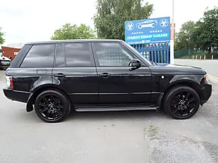 Used 2010 Land Rover Range Rover Vogue Se Black - Interior and Exterior details 8