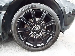 Used 2010 Land Rover Range Rover Vogue Se Black - Interior and Exterior details 9