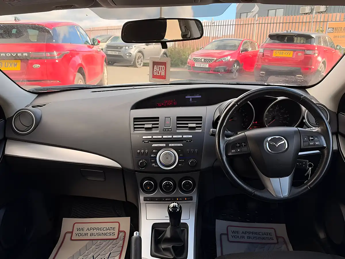 Used 2010 Mazda 3 Ts White - Interior and Exterior details 13