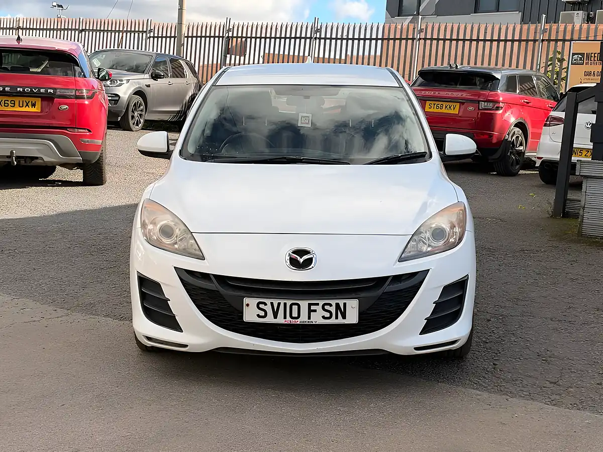 Used 2010 Mazda 3 Ts White - Interior and Exterior details 4