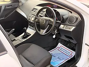 Used 2010 Mazda 3 Ts White - Interior and Exterior details 9