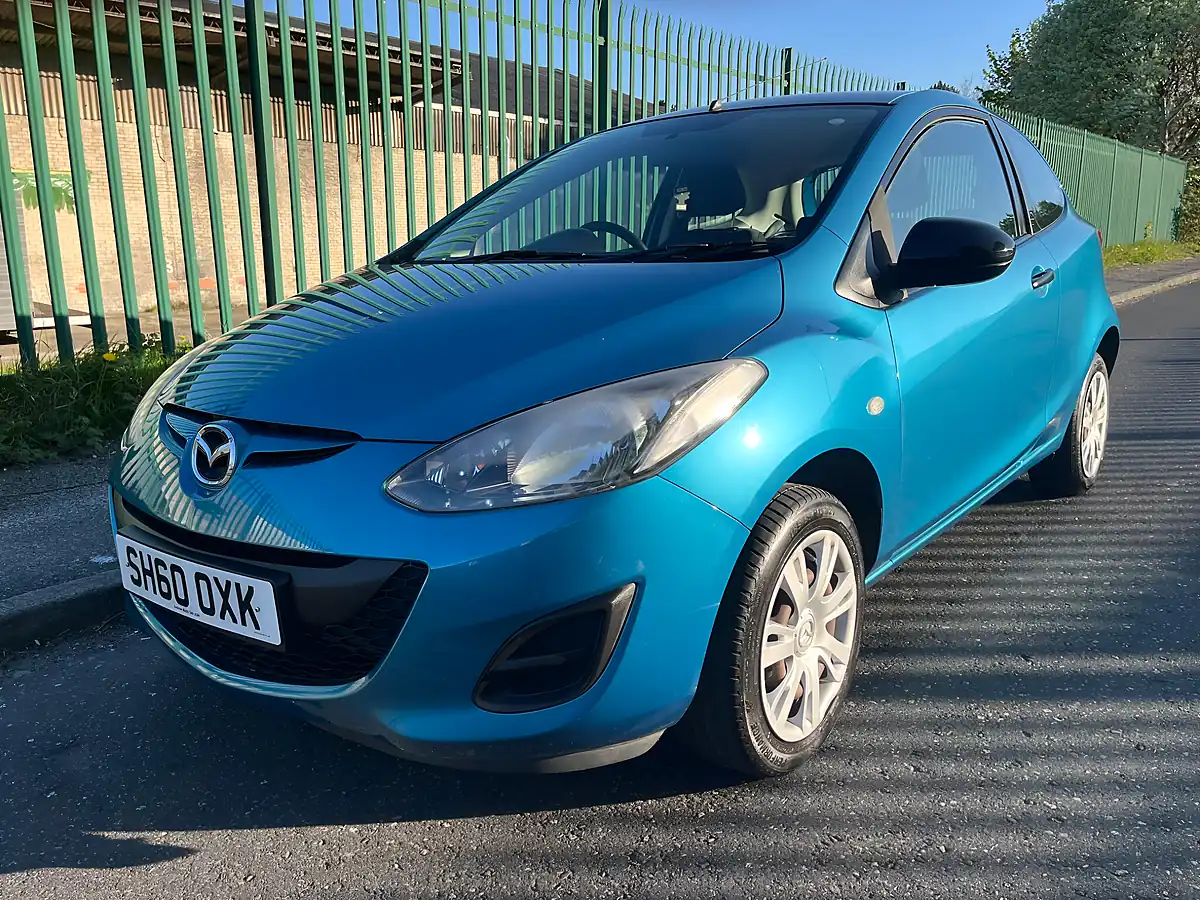 Used 2010 Mazda MAZDA2 Ts Blue - Front View