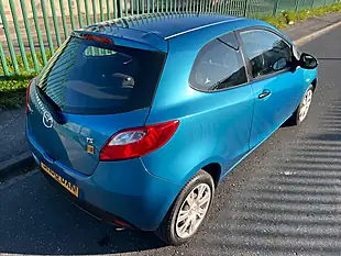 Used 2010 Mazda MAZDA2 Ts Blue - Interior and Exterior details 14