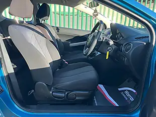Used 2010 Mazda MAZDA2 Ts Blue - Interior and Exterior details 16