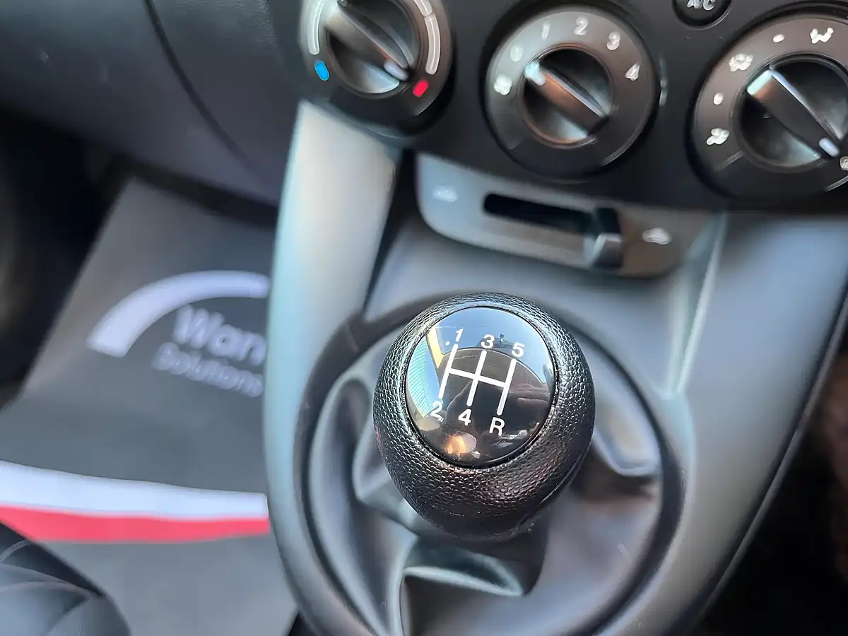 Used 2010 Mazda MAZDA2 Ts Blue - Interior and Exterior details 18