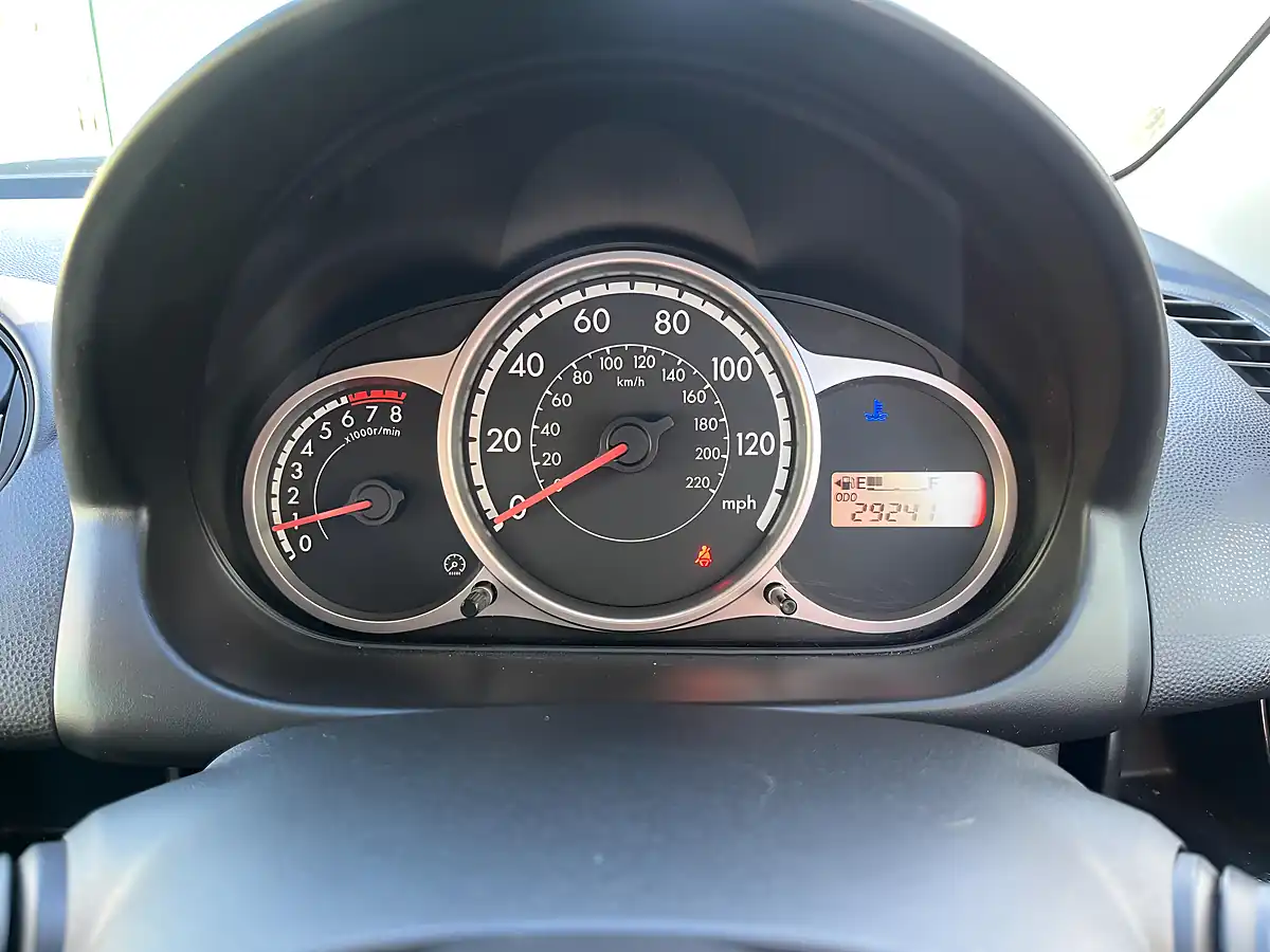 Used 2010 Mazda MAZDA2 Ts Blue - Interior and Exterior details 6