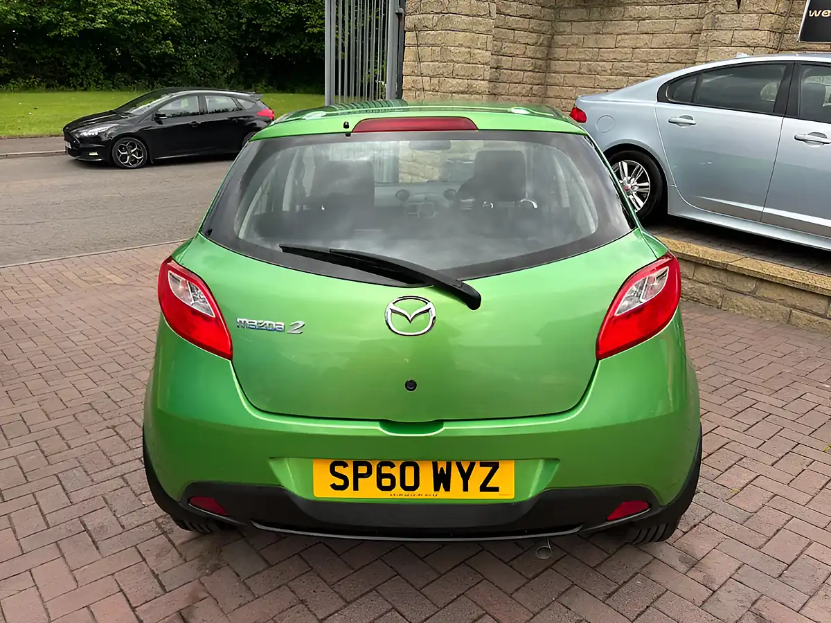 Used 2010 Mazda Mazda2 TS2 Green - Interior and Exterior details 10