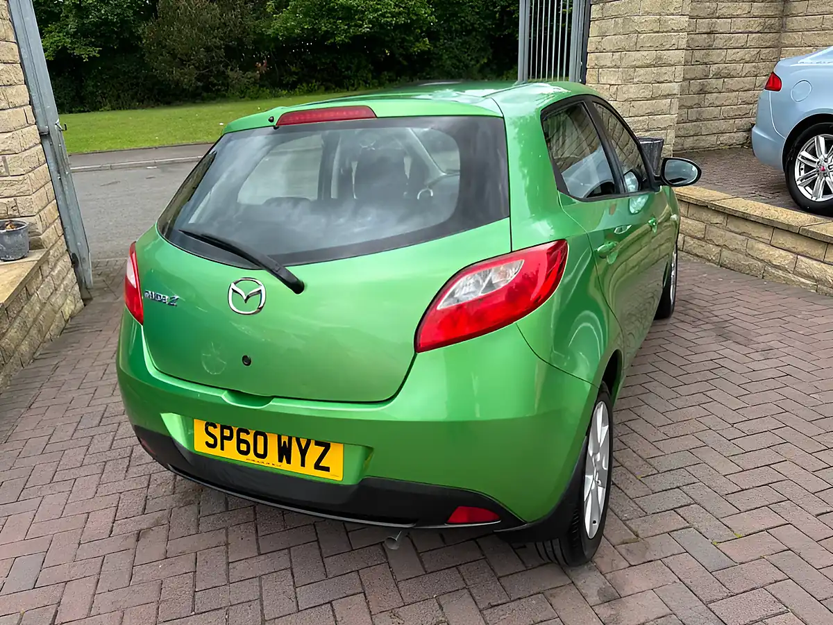 Used 2010 Mazda Mazda2 TS2 Green - Interior and Exterior details 11