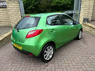 Used 2010 Mazda Mazda2 TS2 Green - Interior and Exterior details 12
