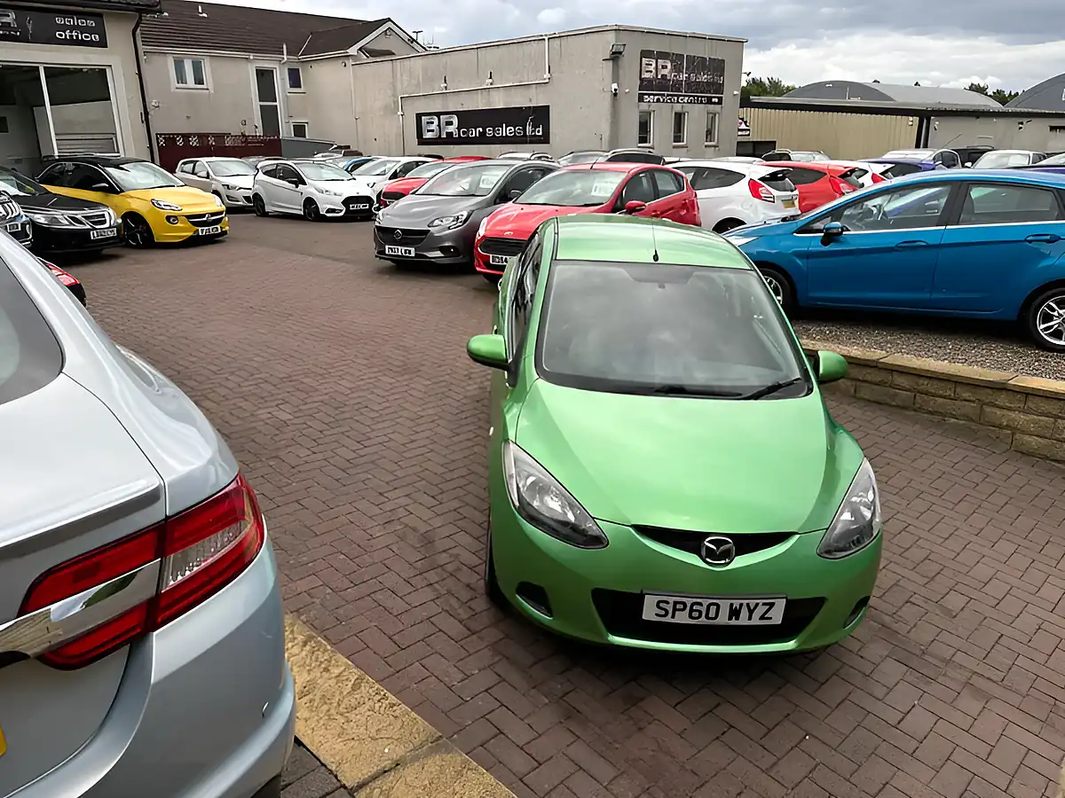 Used 2010 Mazda Mazda2 TS2 Green - Interior and Exterior details 16