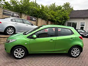 Used 2010 Mazda Mazda2 TS2 Green - Interior and Exterior details 6