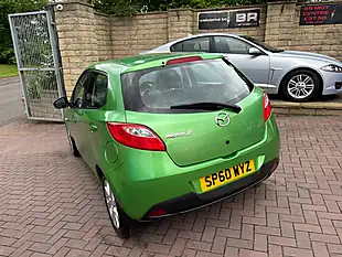 Used 2010 Mazda Mazda2 TS2 Green - Interior and Exterior details 9