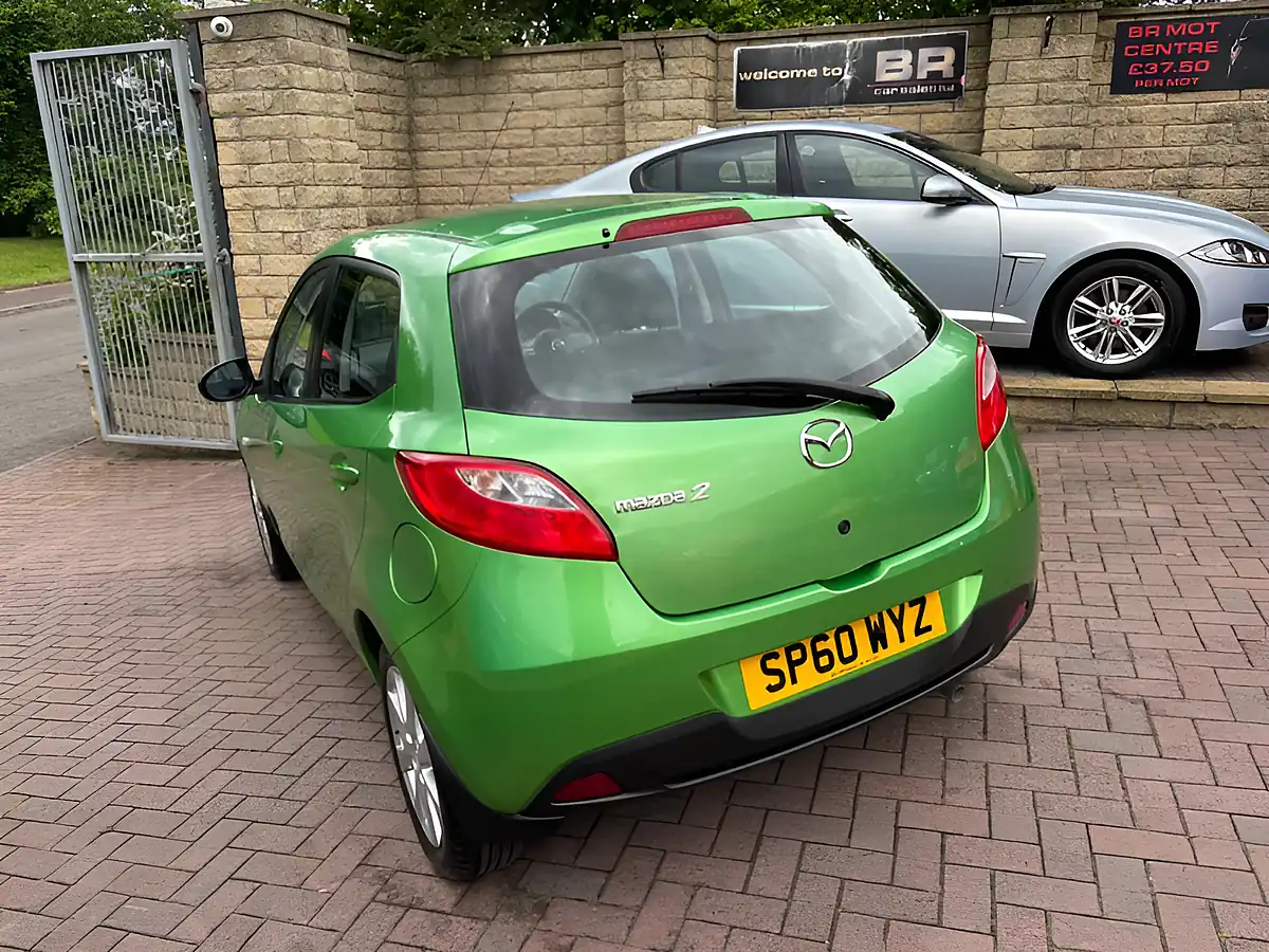 Used 2010 Mazda Mazda2 TS2 Green - Interior and Exterior details 9