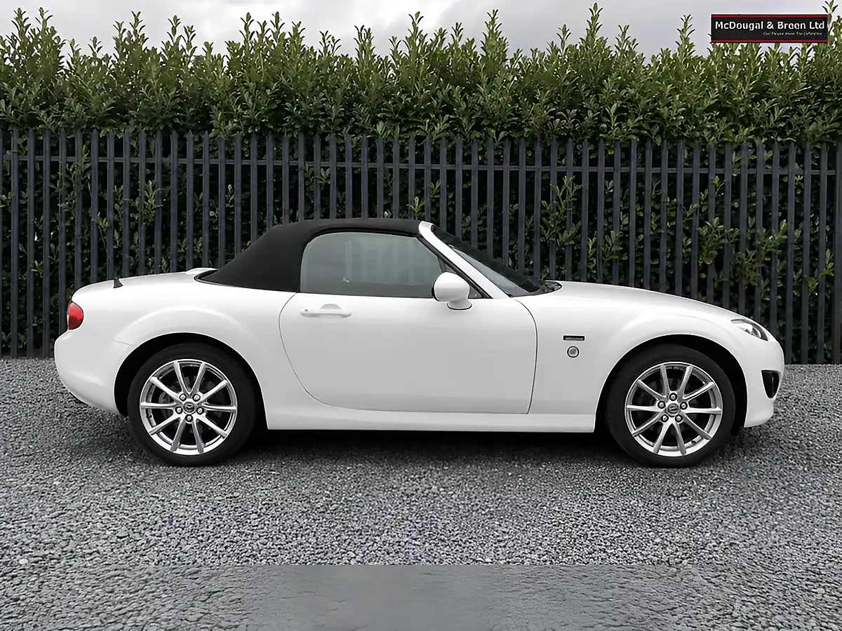 Used 2010 Mazda MX-5 20th Anniversary White - Interior and Exterior details 8