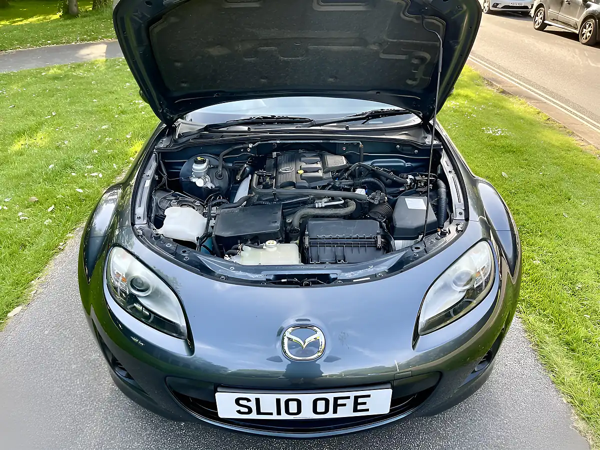 Used 2010 Mazda MX-5 Se Grey - Interior and Exterior details 20