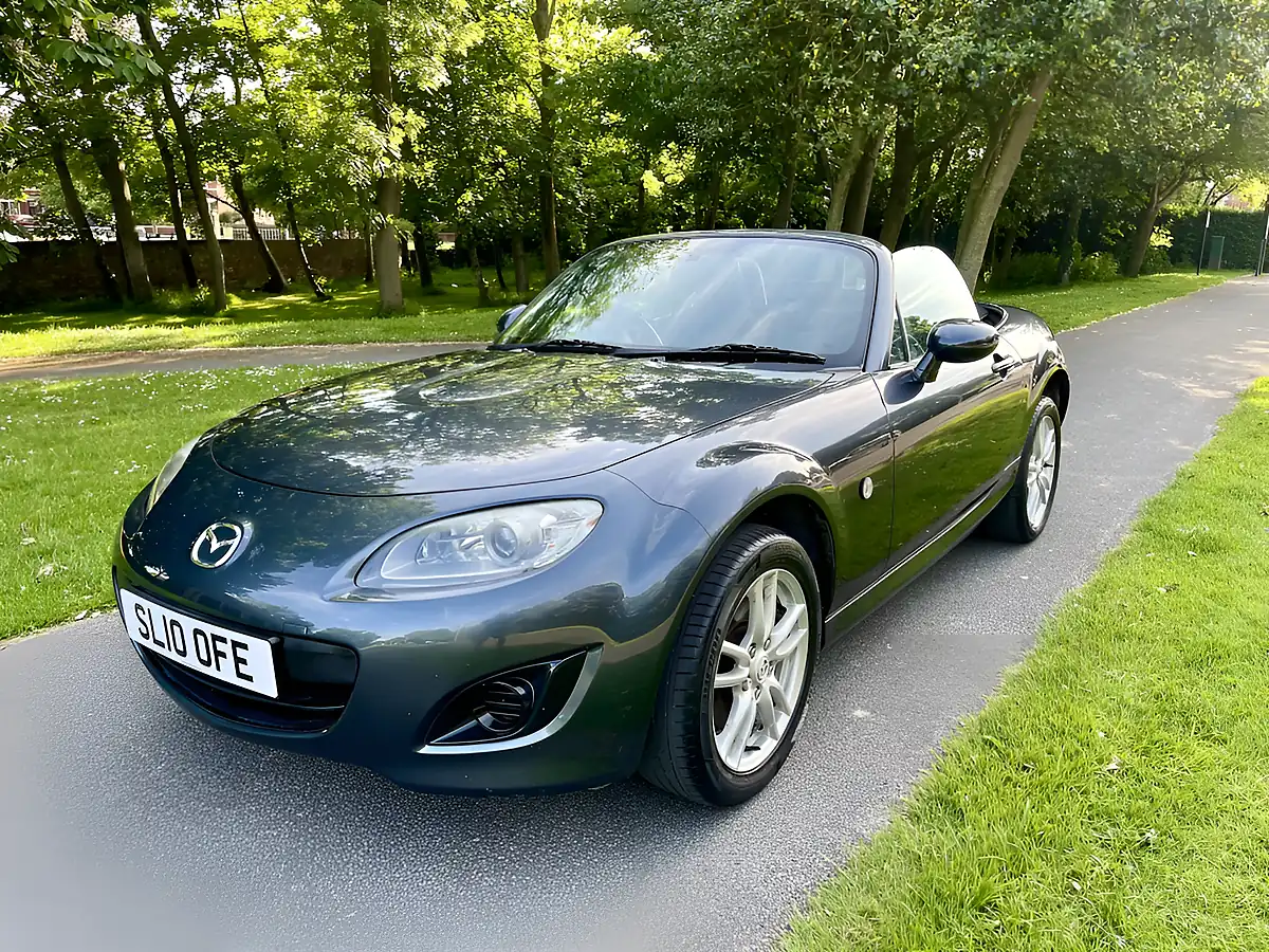 Used 2010 Mazda MX-5 Se Grey - Interior and Exterior details 3