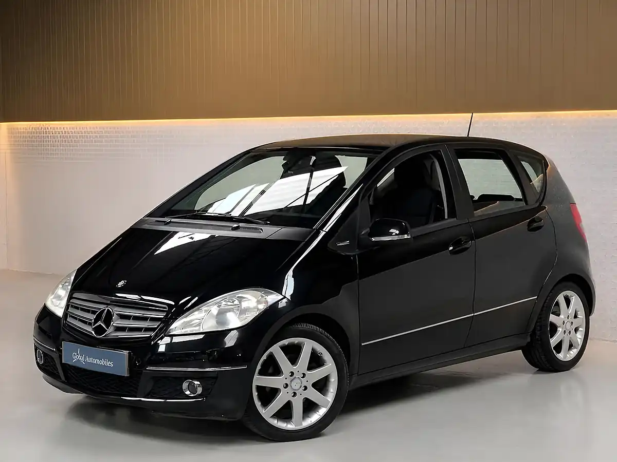 Used 2010 Mercedes-Benz a-Class Avantgarde Se Cosmos Black - Interior and Exterior details 11